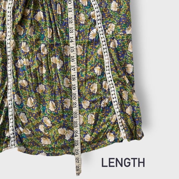 Moon & Sky Floral Tank Top Medium - Picture 6 of 7